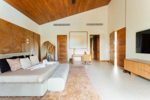 Villa Positano, Grand 6BR Family Villa in Miami