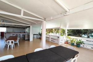 Shennas Beach Resort Boracay