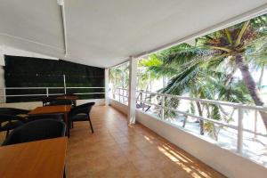 Shennas Beach Resort Boracay