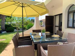 Charming House in Carvoeiro + Pool