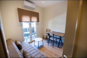 Q Platytera Apartments, Corfu Town