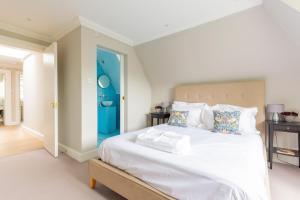 Exquisite Top Floor Flat Heart of Chelsea
