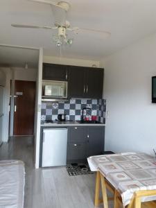 Studio cosy avec vue sur la mer à Bormes-les-Mimosas, 20 m².