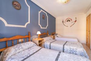 Spacious apartment with sea view in La Mata - 75 m² - Pool