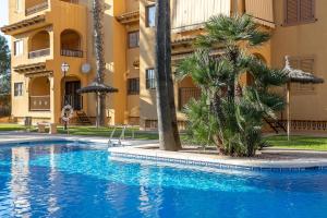 Spacious apartment with sea view in La Mata - 75 m² - Pool