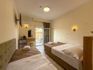 Celeste Blu Suites & Rooms