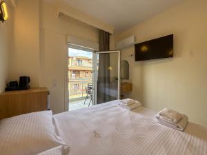 Celeste Blu Suites & Rooms