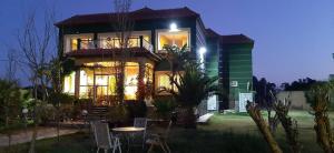 Elegant Villa in Laghnimyene with Private Pool