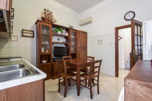 Apartment with balcony in Porto Santo Stefano 89 m² sea view