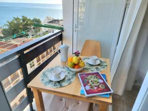 Pleasant studio with sea view in Benalmádena, 30 m², pool