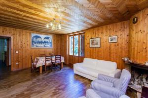 Spacious Villa in Ramazzano, Perugia with Private Pool