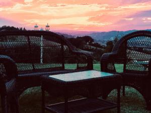 Comfortable villa lower level in Montelabbate with private pool
