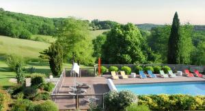 Maison charmeur avec jardin à Puy-lÉvêque et piscine partagée