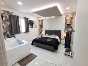 Charming House in Noto + Jacuzzi