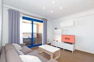 GuestReady - Beachside apartment with Pool