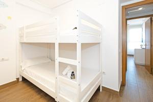 GuestReady - Beachside apartment with Pool