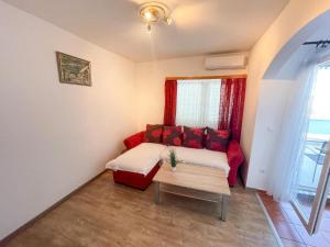Apartment with Sea View in Jadranovo - 75 m² - Terrace
