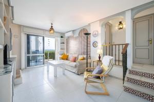 Amazing front sea view apartment