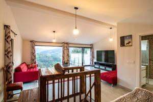 Idyllic Villa in Cova with Private Pool
