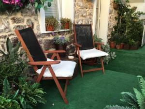 Charming Apartment Calasetta + Garden