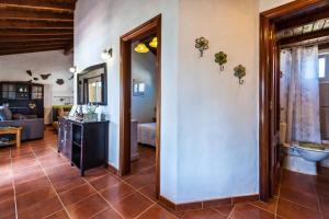 Charming Villa with Sea View in El Roque, Private Pool