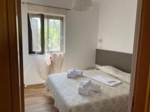 Charming Apartment in Vieste with Shared Pool and Garden