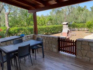 Charming Apartment in Vieste with Shared Pool and Garden