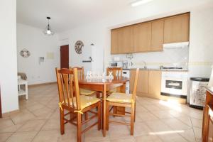 Modern Apartment in Portimão with Pool, 50 m²