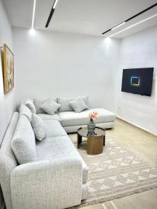 Casino Front Luxury Apartment 3