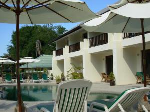 Charming Apartment in Tambon Bo Put, 47 m², shared pool