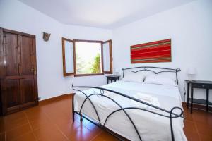 Villa with Jacuzzi in Torre Delle Stelle