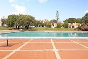 Bright apartment with sea view in Albufeira - 67 m² + pool