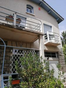 Maison charmante à Sisteron avec terrasse et jardin