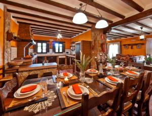 Spacious villa with pool in Priego de Córdoba - 350 m²