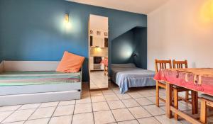 Studio confortable à Hyères avec terrasse et jardin – 20 m²