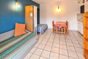 Studio confortable à Hyères avec terrasse et jardin – 20 m²