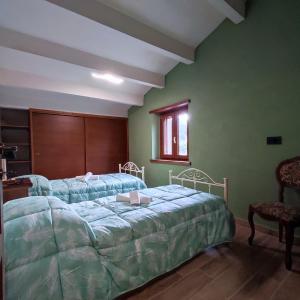 Charming apartment in Caprese Michelangelo, shared pool.