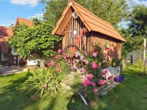 Cozy bungalow in Brinjani with garden view 30 m²