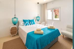 Elegant villa with private pool in Quarteira