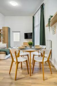 dFive AA Apartment at Oktogon