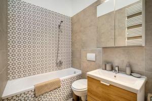 dFive AA Apartment at Oktogon