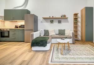 dFive AA Apartment at Oktogon
