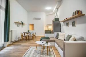dFive AA Apartment at Oktogon