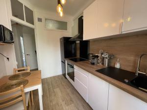 Nice Libération, Charming, quiet 2-room apartment with balcony
