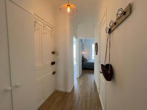 Nice Libération, Charming, quiet 2-room apartment with balcony