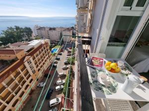 Elegant Studio with Sea View in Benalmádena - 30 m²