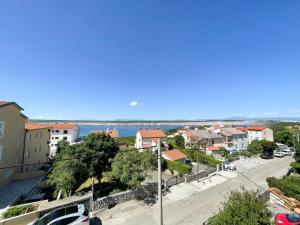Charming apartment in Jadranovo with sea view - 35 m²