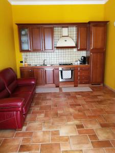 Charming apartment in Montallegro with sea view