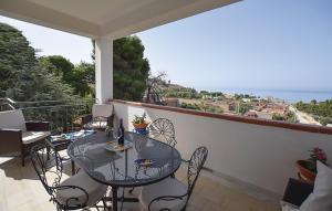 Charming Apartment in Sciacca with Sea View