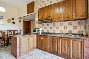 Spacious Apartment in Cava de Tirreni with Mountain View.